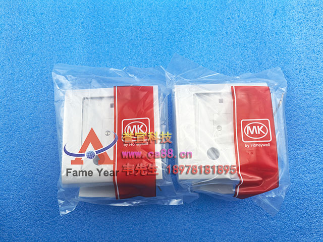 MK����MV1030WHI  Essentials 1G 13A�޿��������۶���������